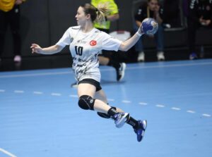 Bursa Büyükşehir Belediyespor, EHF Avrupa Kupası’nda İlk Maçın Avantajıyla Yarı Finalde Yerini Aldı