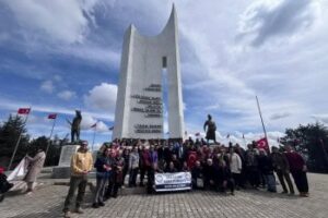 Eskişehir'de 2. İnönü Zaferi'nin 105. Yılı Anısına Gaziler ve Vatandaşlar Tarihi Yürüyüşte Buluştu